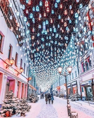 Сказочно красивый Столешников переулок ❄✨.jpg